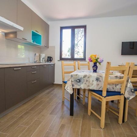 Apartment Ivan Funtana Kültér fotó